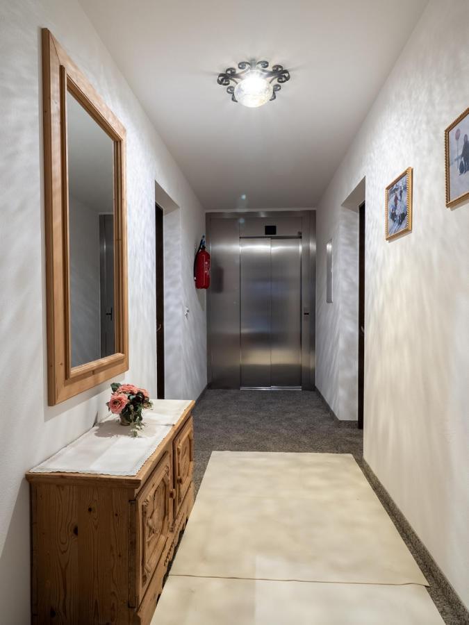 Brandtnerhof Betriebe Aparthotel Waidring Luaran gambar