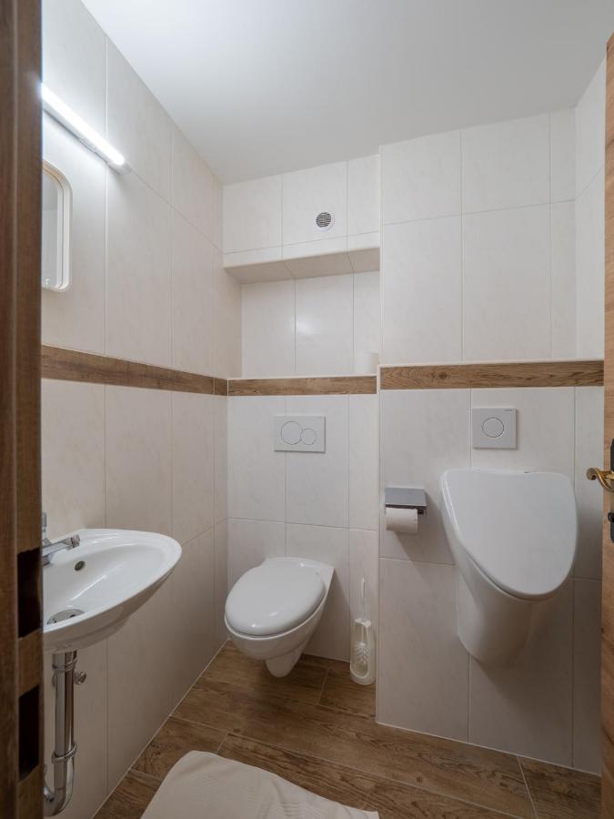 Brandtnerhof Betriebe Aparthotel Waidring Luaran gambar