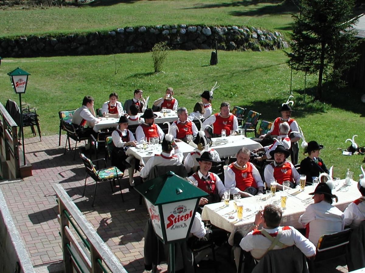 Brandtnerhof Betriebe Aparthotel Waidring Luaran gambar